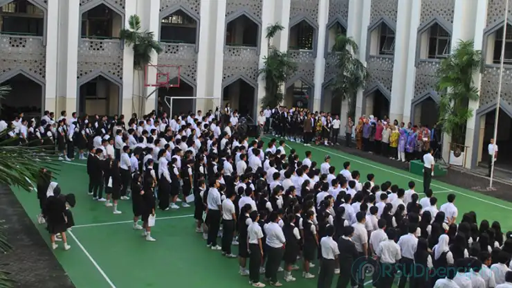 Biaya Masuk SMA Al Izhar Pondok Labu