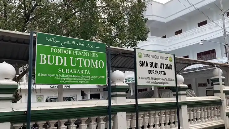 Profil SMA Budi Utomo Surakarta
