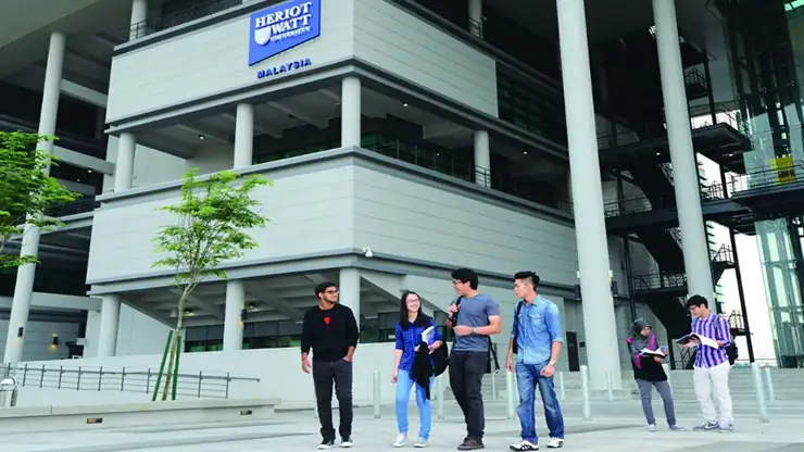 Rincian Biaya Kuliah di Malaysia